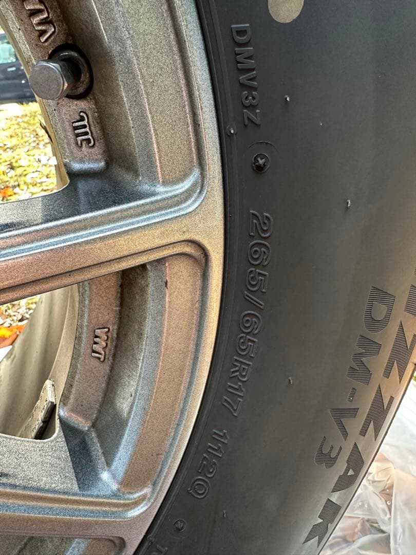 プラド150スタッドレスBLIZZAK DM-V3 ホイール22年製 4本セット