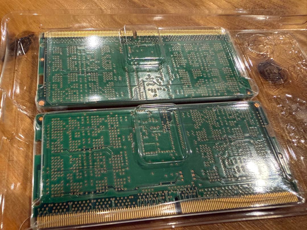 Micron製16GB x 2枚 SO-DIMM DDR5 ノートパソコンメモリ