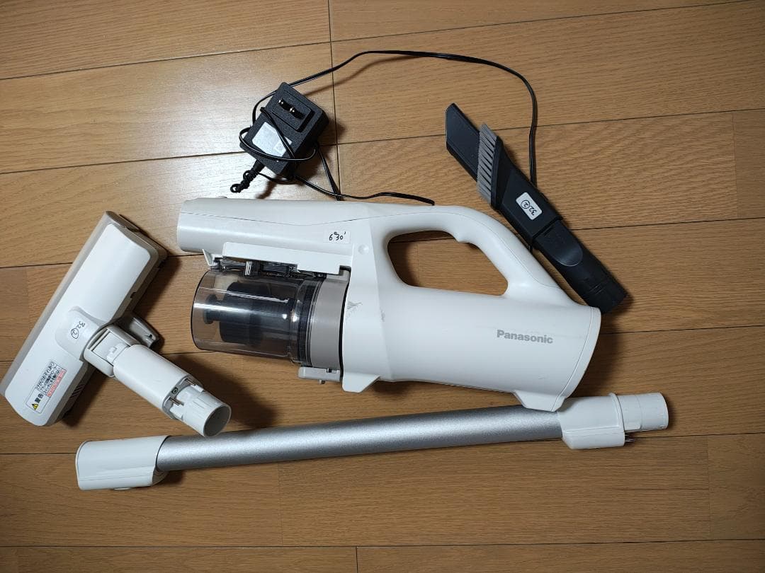 パナソニック★掃除機★MC-SB32J★2023年製★バッテリー新品と同等★2