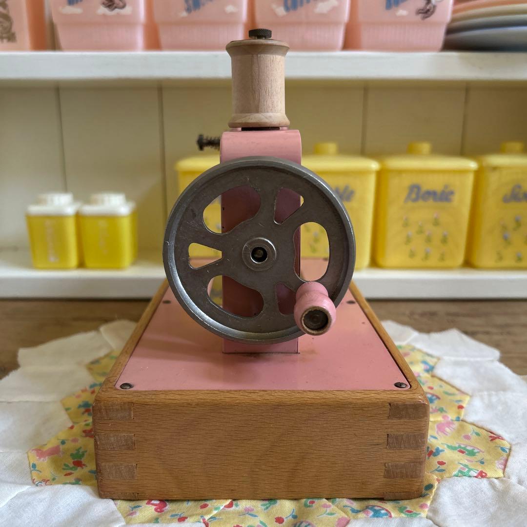 アンティーク　TOYソーイングミシン(ピンク)