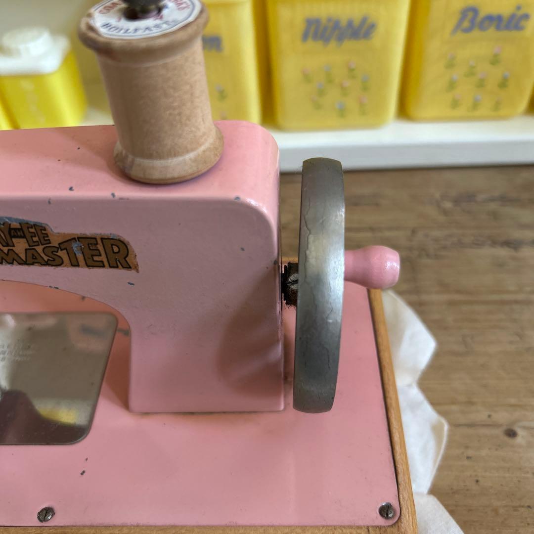 アンティーク　TOYソーイングミシン(ピンク)