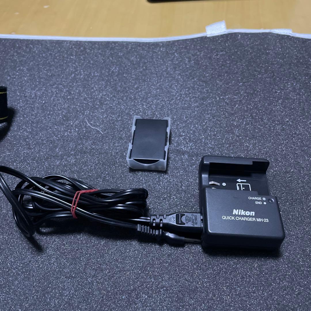 デジタルカメラ Nikon D60 AF-S DX 18-55mm f/3.5-5.6G VR