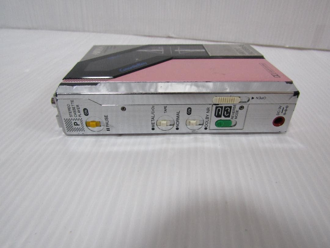 B0572 AIWA HS-P7 カセットプレーヤー(電源を確認しました)