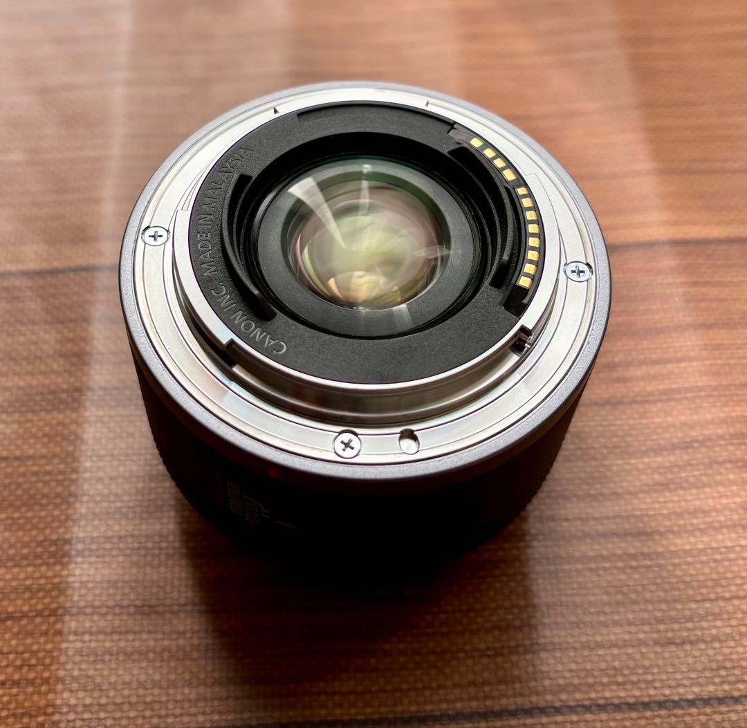 Canon RF 16mm F2.8 STM レンズ フード＆フィルター付き