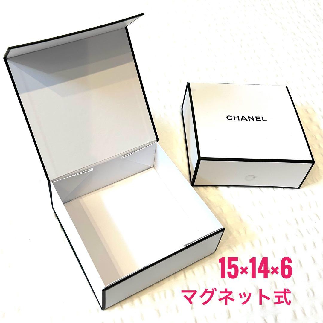 シャネル　おまとめ50点　ギフトボックス　ショッパー　財布　アクセサリー　コスメ