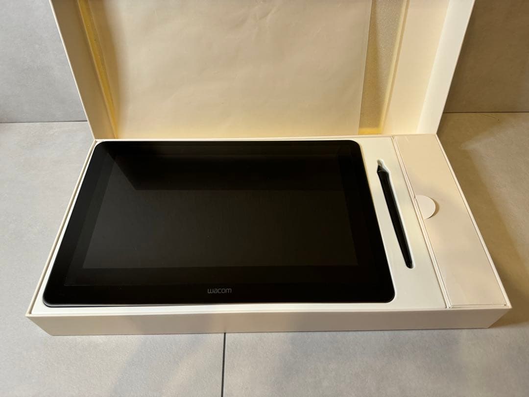 ワコム Wacom Cintiq pro 13 DTH-1320/K0