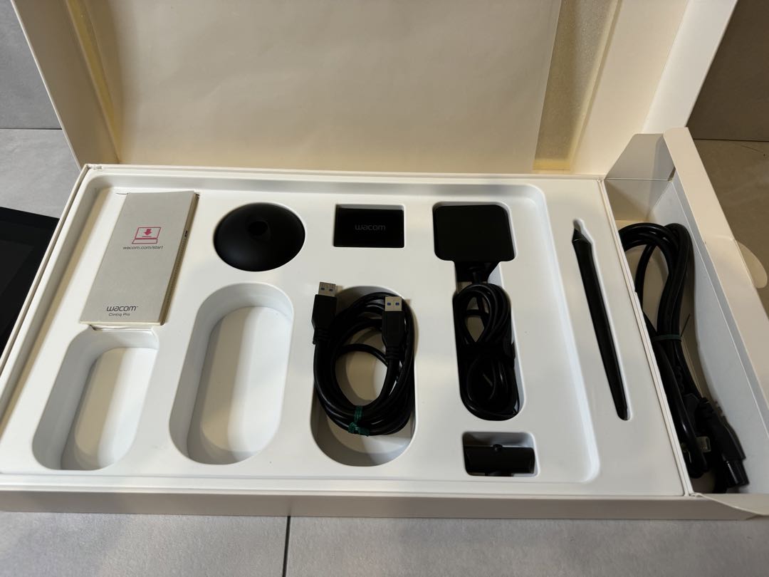 ワコム Wacom Cintiq pro 13 DTH-1320/K0