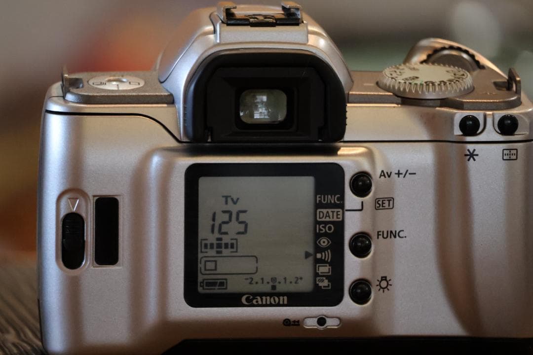 【美品】Canon EOS Kiss5フィルムカメラ レンズ、フィルム付き