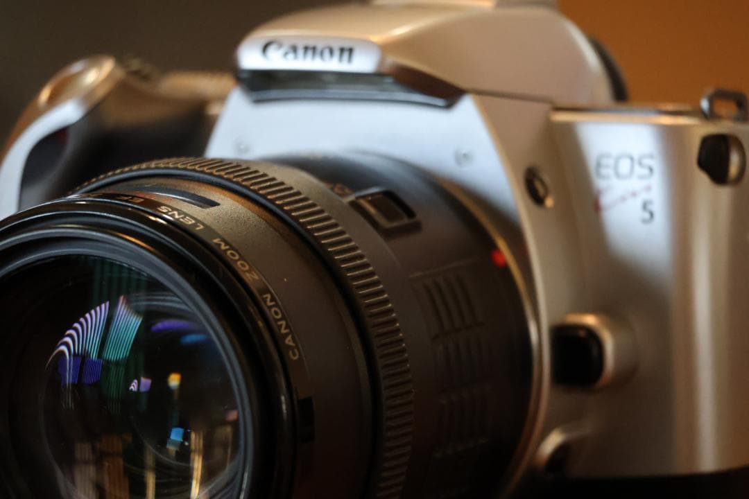 【美品】Canon EOS Kiss5フィルムカメラ レンズ、フィルム付き
