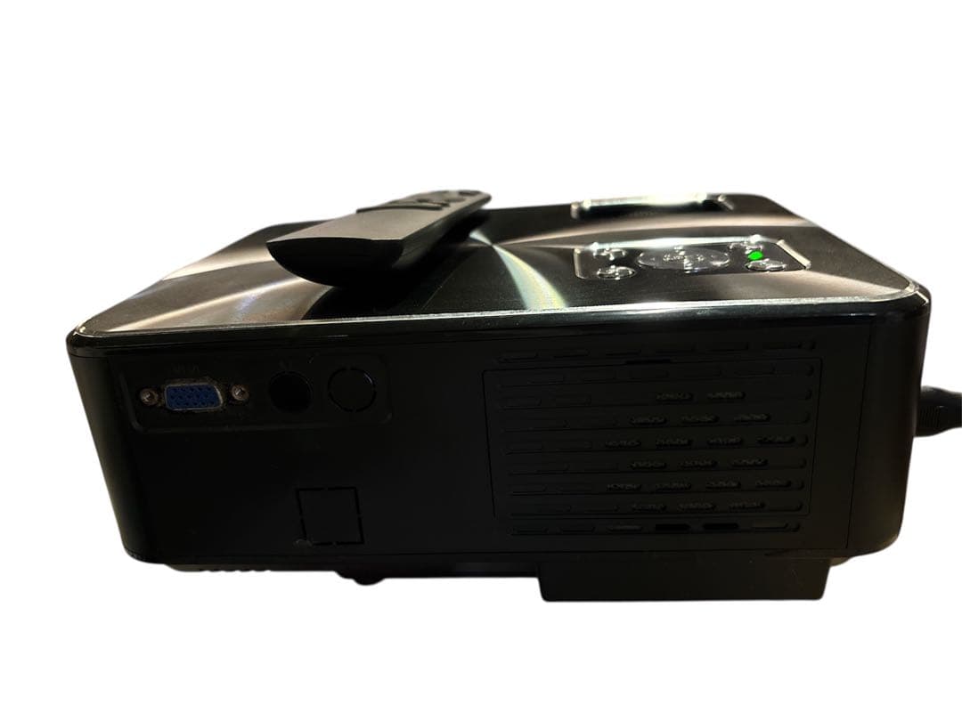 YABER Y60 プロジェクター LED 6000LM 720p 動作確認済み