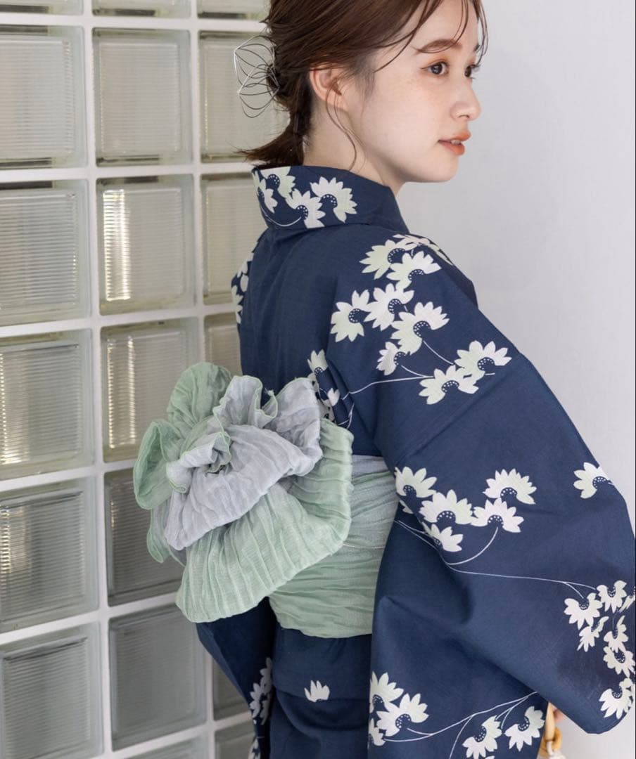 ゆかた館グレース ネイビー花柄浴衣・帯セット