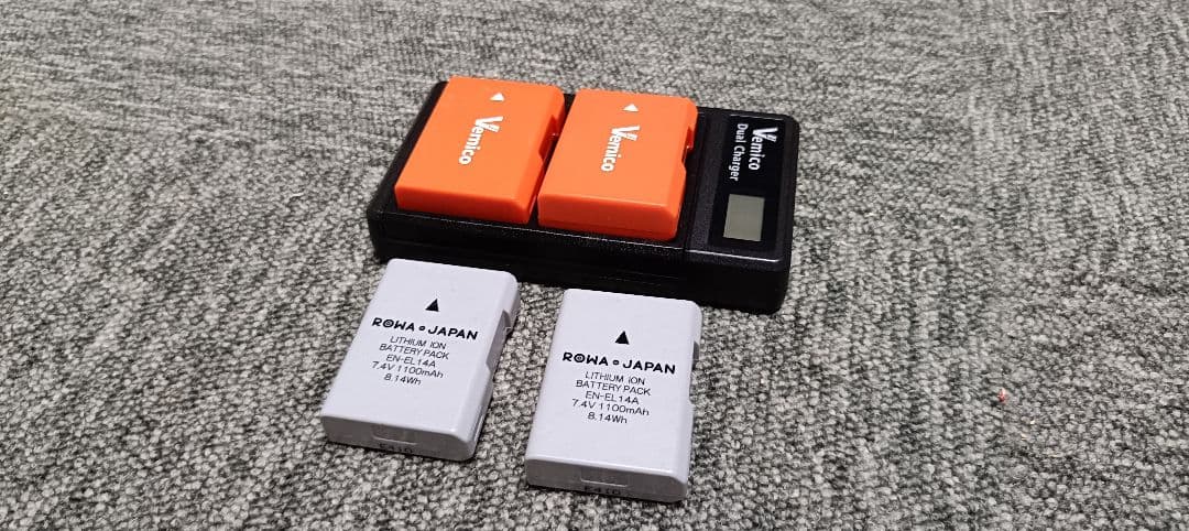 Nikon D3100 本体＋充電器 動作品