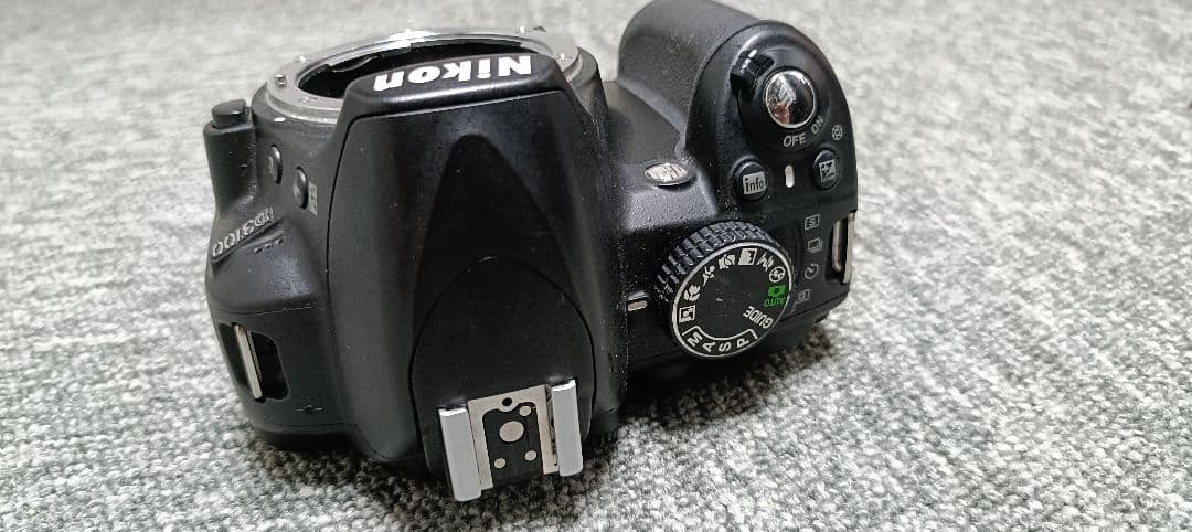 Nikon D3100 本体＋充電器 動作品