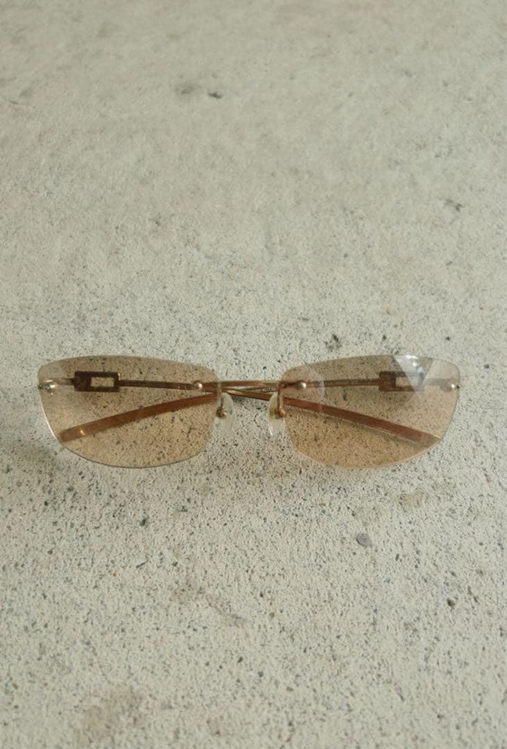 GUCCI リムレス サングラス