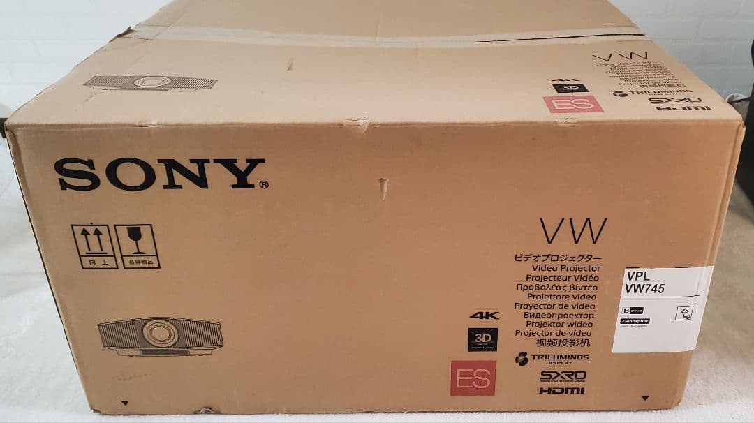 SONY VPL-VW745 4Kレーザープロジェクター