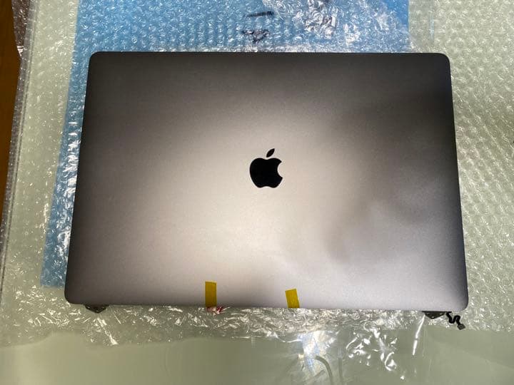 画面　Macbook pro 16inch 2019