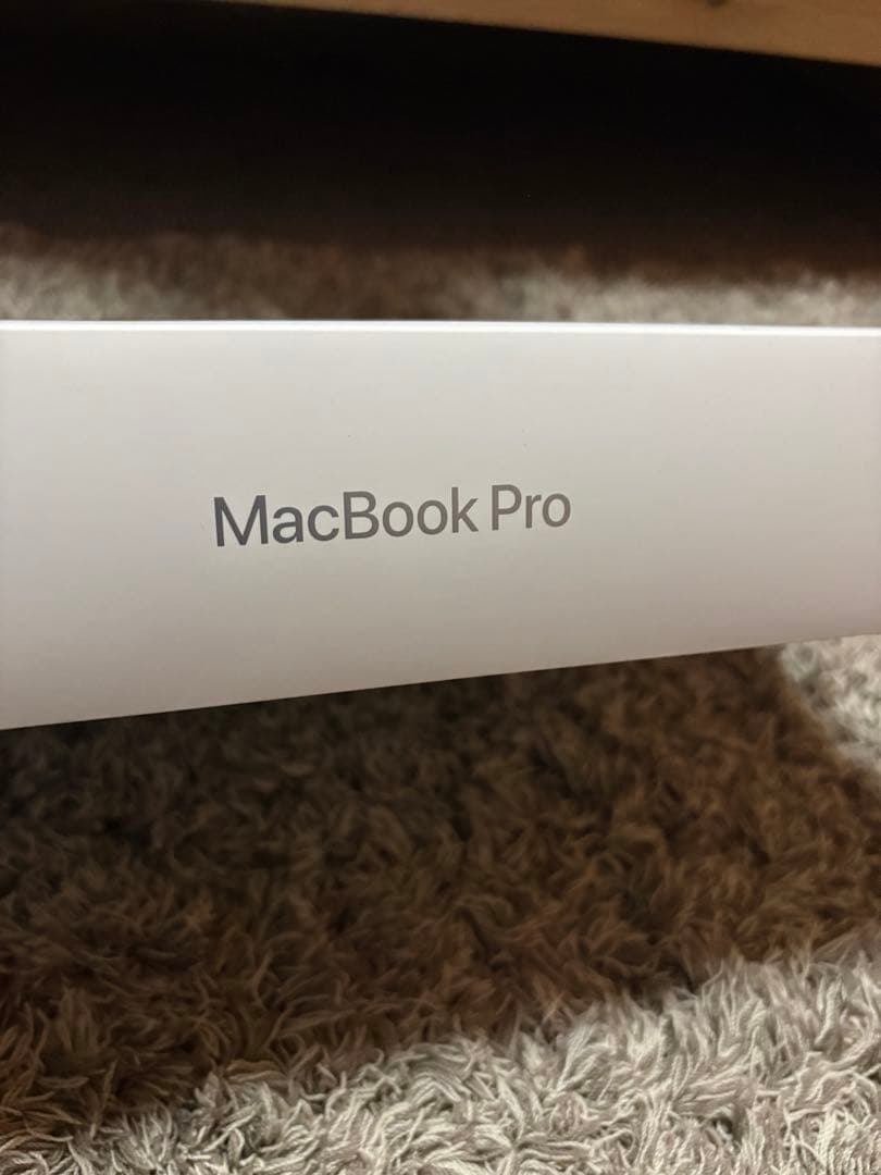 MacBook Pro 14 M5 2025年モデル　24GB 1TB