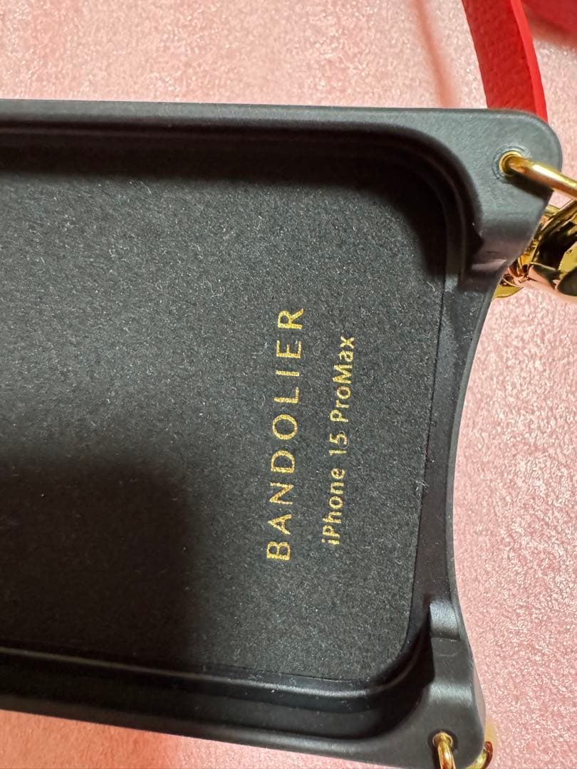 バンゴーリエ スタッズ付き iPhoneケース レッド