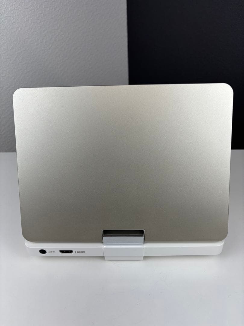 東芝　SD-BP900S ポータブルBDプレーヤー