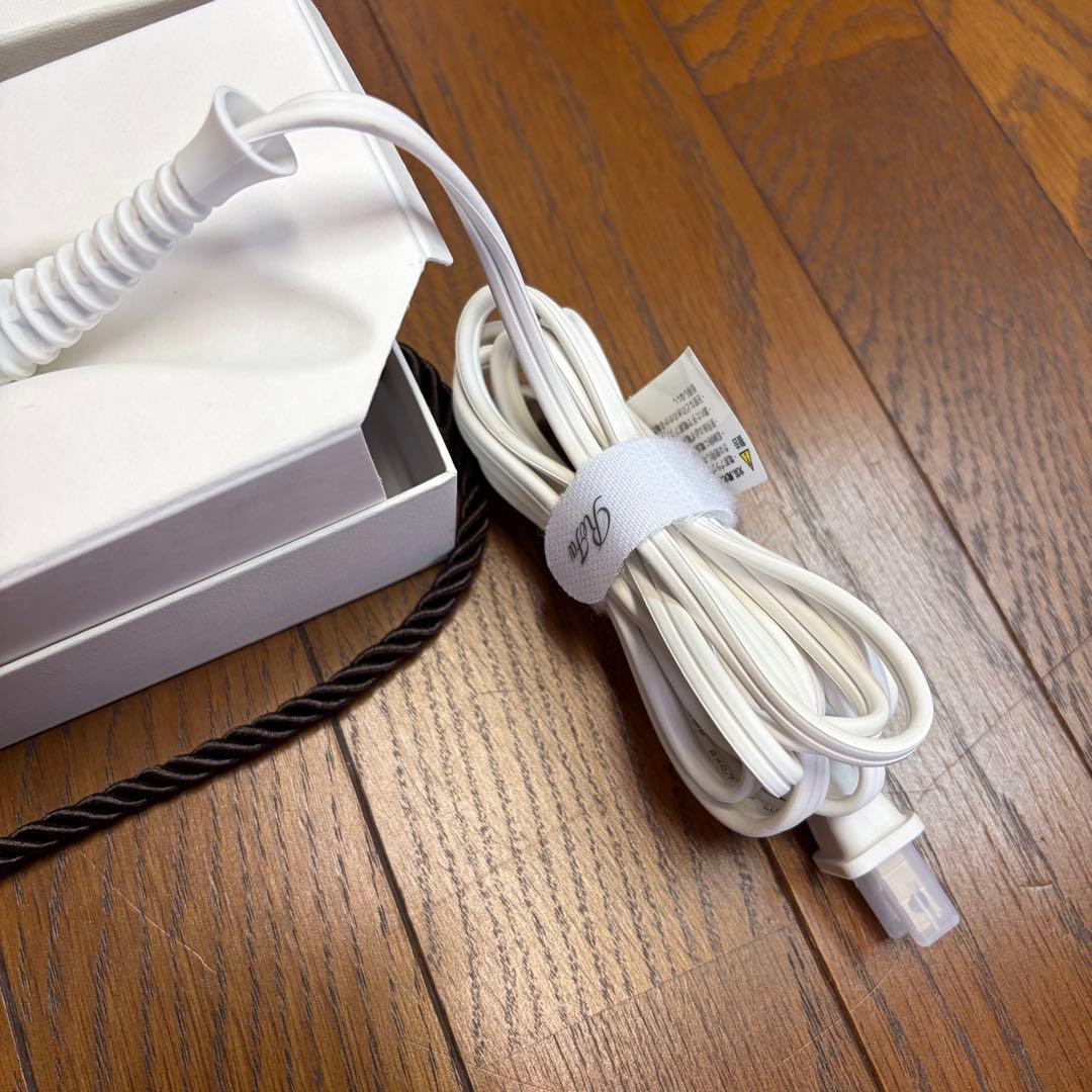 リファ　アイロン