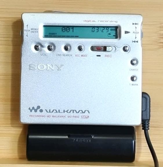 SONY MDプレーヤー　 MZ-R900