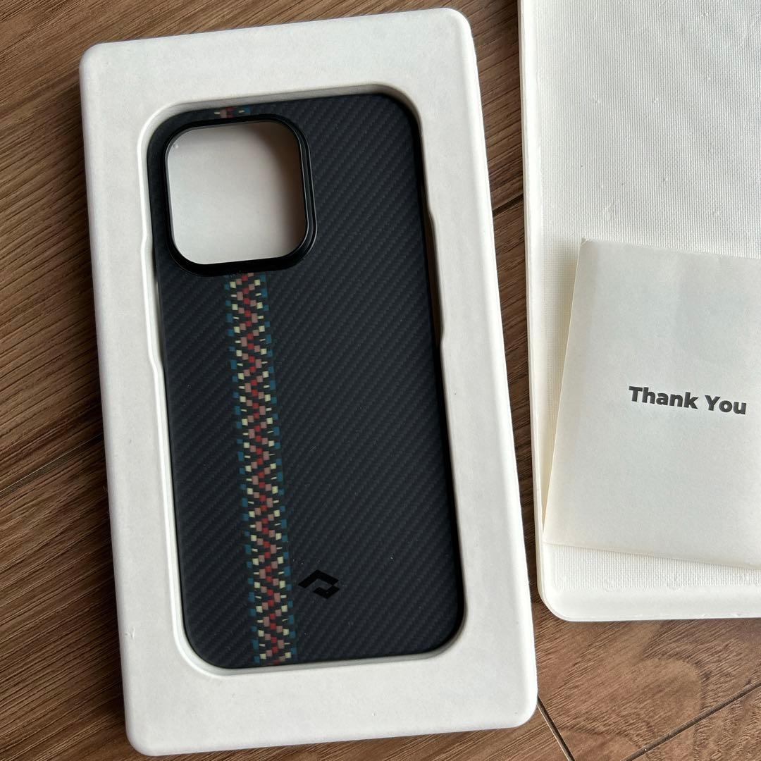 「PITAKA」 アラミド繊維浮織 iPhone14 Pro ケース