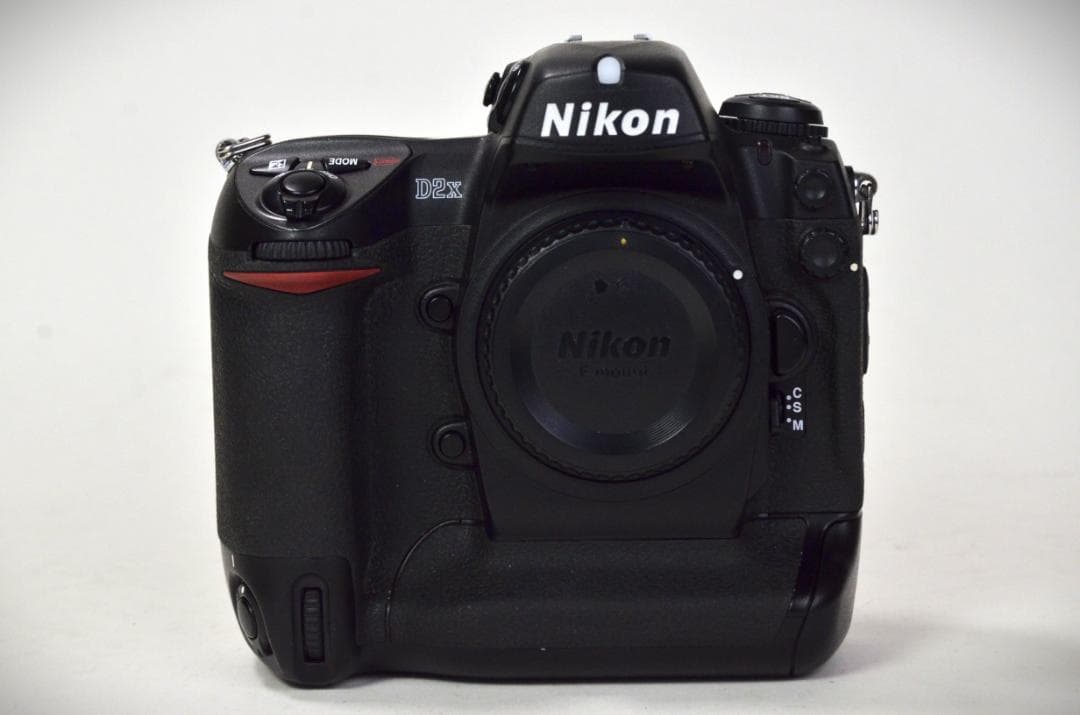 k*s様 動作品 Nikon D2x ボディ 充電器 CF変換 ニコン 上代65