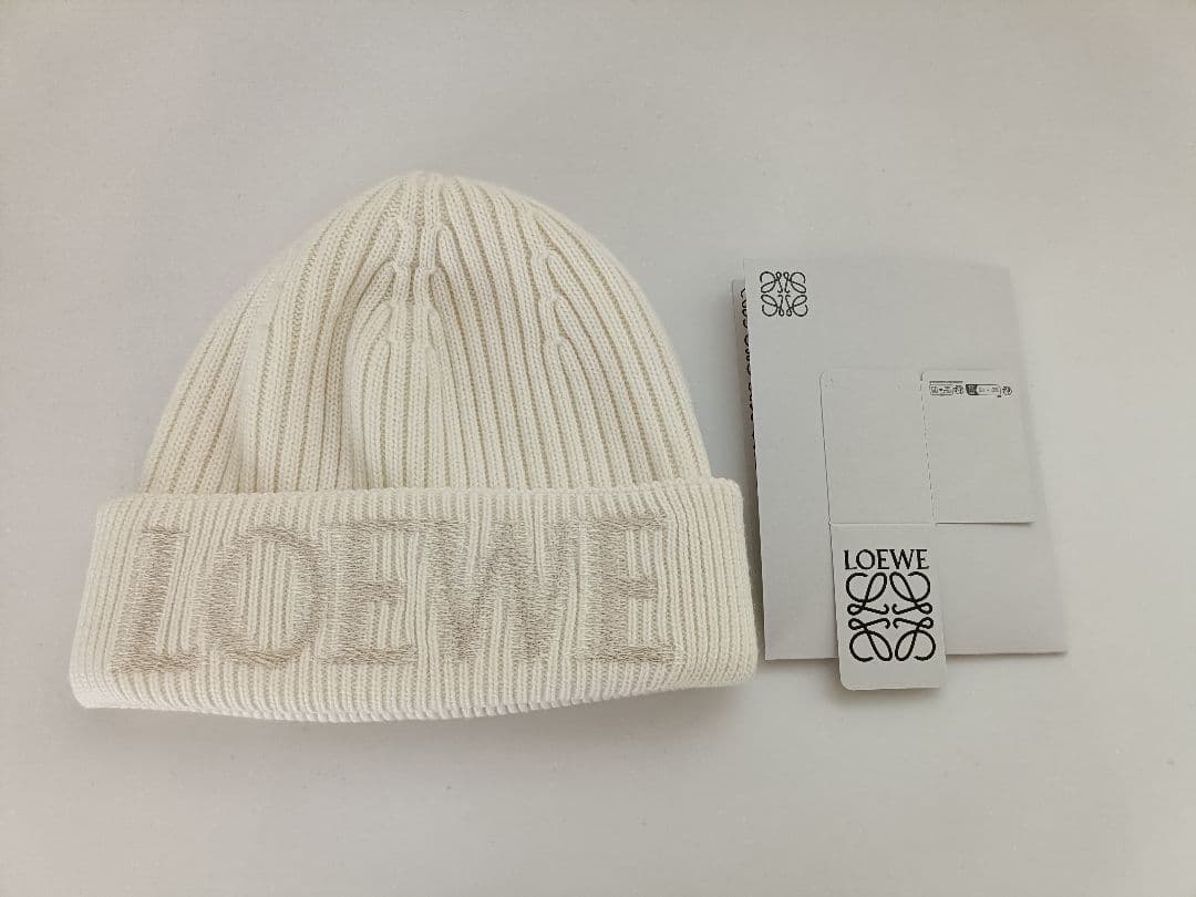 最終【未使用】ロエベ　LOEWE ビーニー　ニット帽　ホワイト