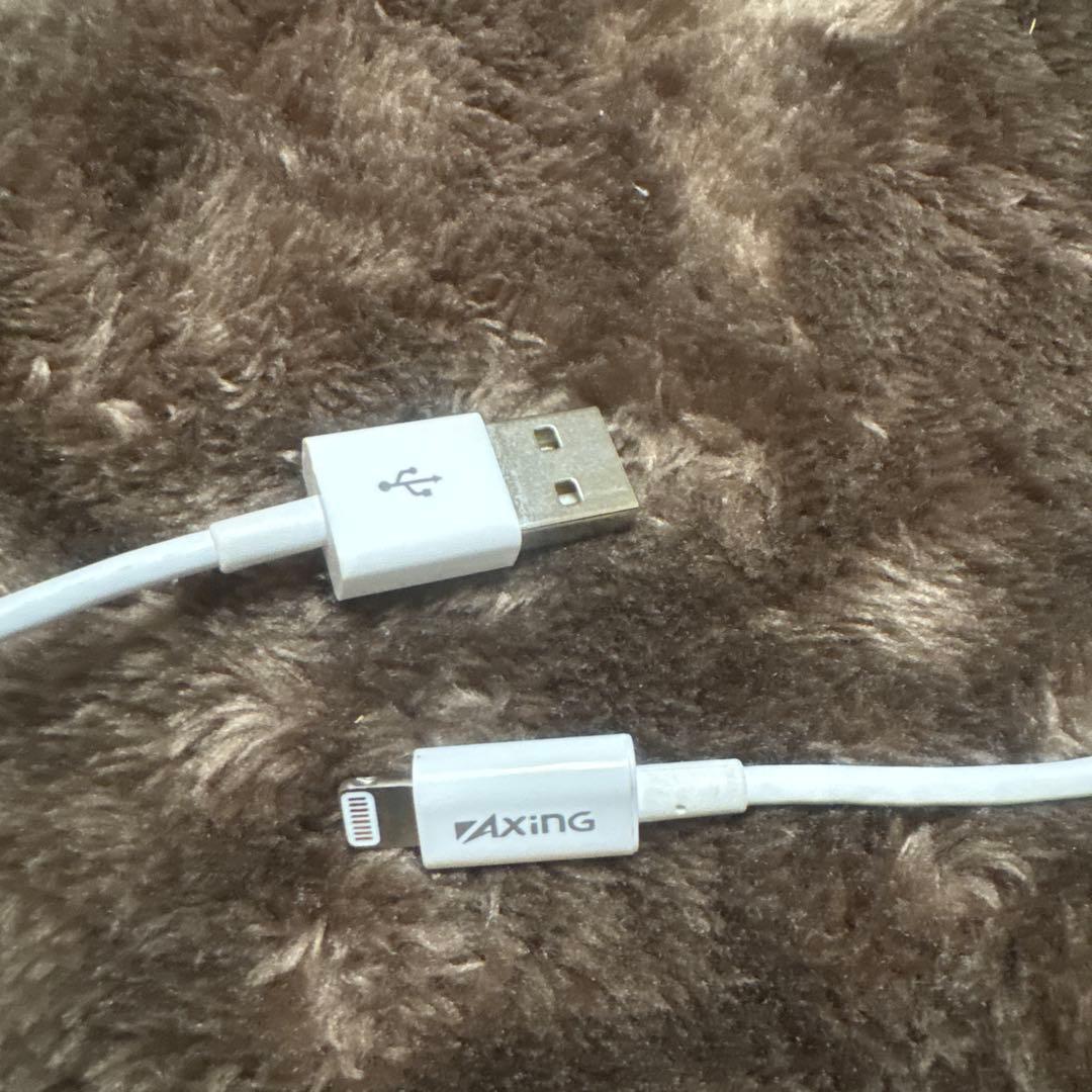 Apple iPhone SE（第2世代）ブラック 本体