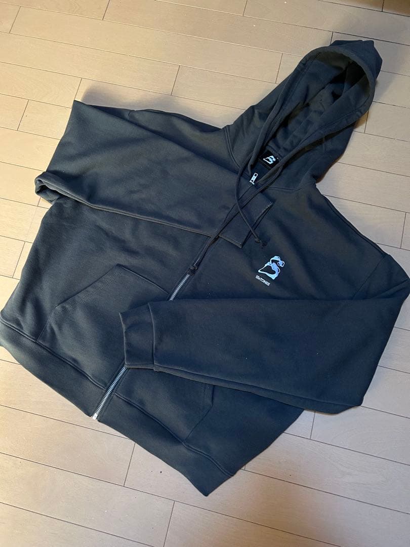 SixTONES パーカー