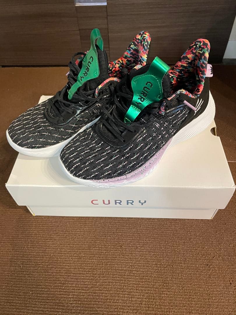 シューズ(男性用) UnderArmour Curry Flow 9 \"Count It\"