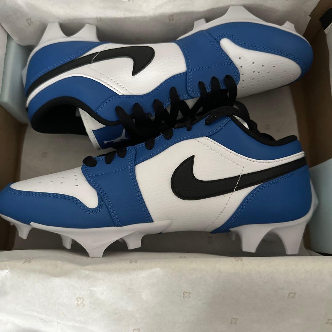 t*i様 ‼️ジョーダン　アメフト　スパイク　26センチ‼️ オークション開始‼