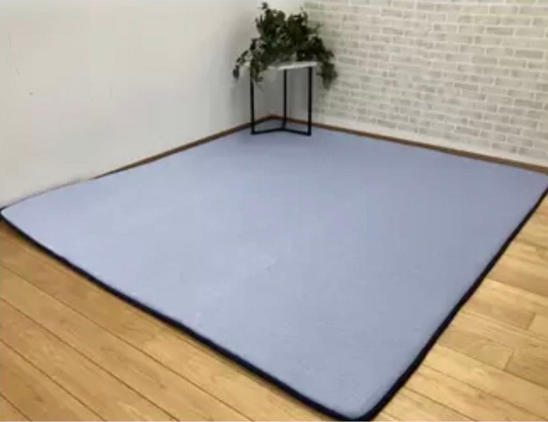 【新品未使用】昭和西川の極厚冷感ラグ　180×200cm 薄ブルー