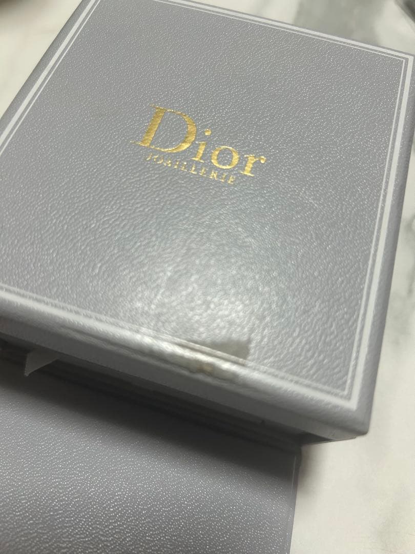 Dior Mimirose シングルピアス
