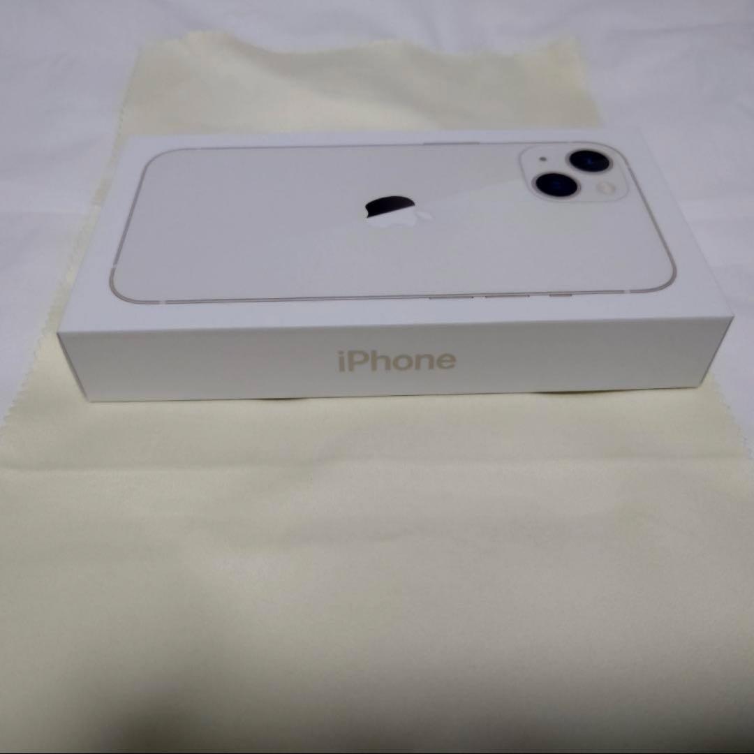 【新品・超美品】iPhone 13 128GB スターライト