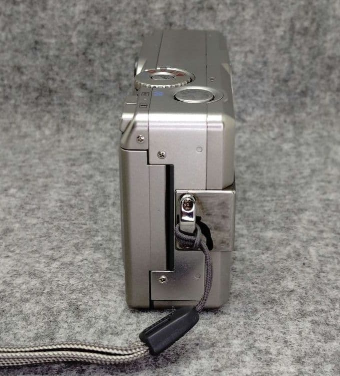 デジタルカメラ Canon IXY DIGITAL 300a