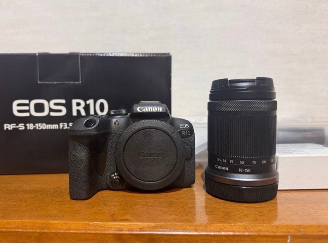 デジタルカメラ Canon EOS R10 + RF-S 18-150mm