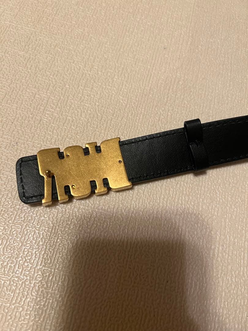 Dior ロゴバックルレザーベルト