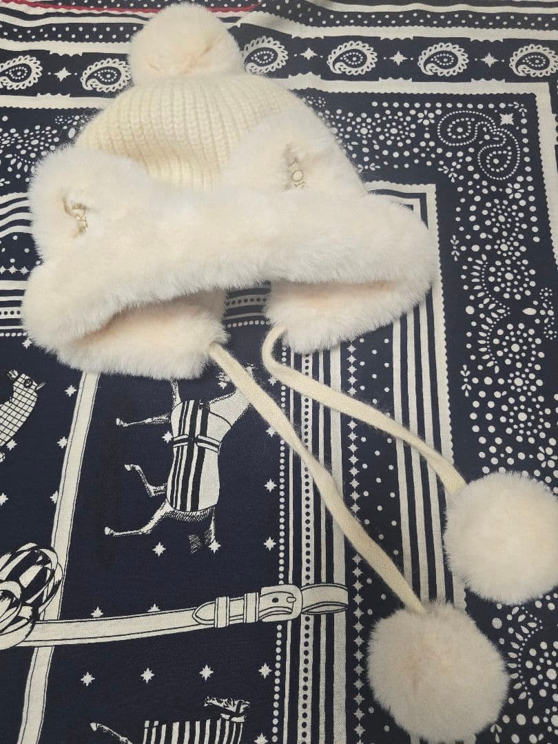 MARK&LONA　猫耳ニット