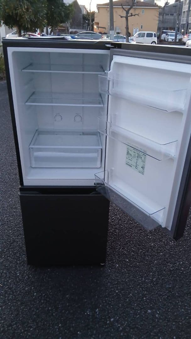 2025年　未使用に近い美品　アクア　201L ノンフロン冷凍冷蔵庫