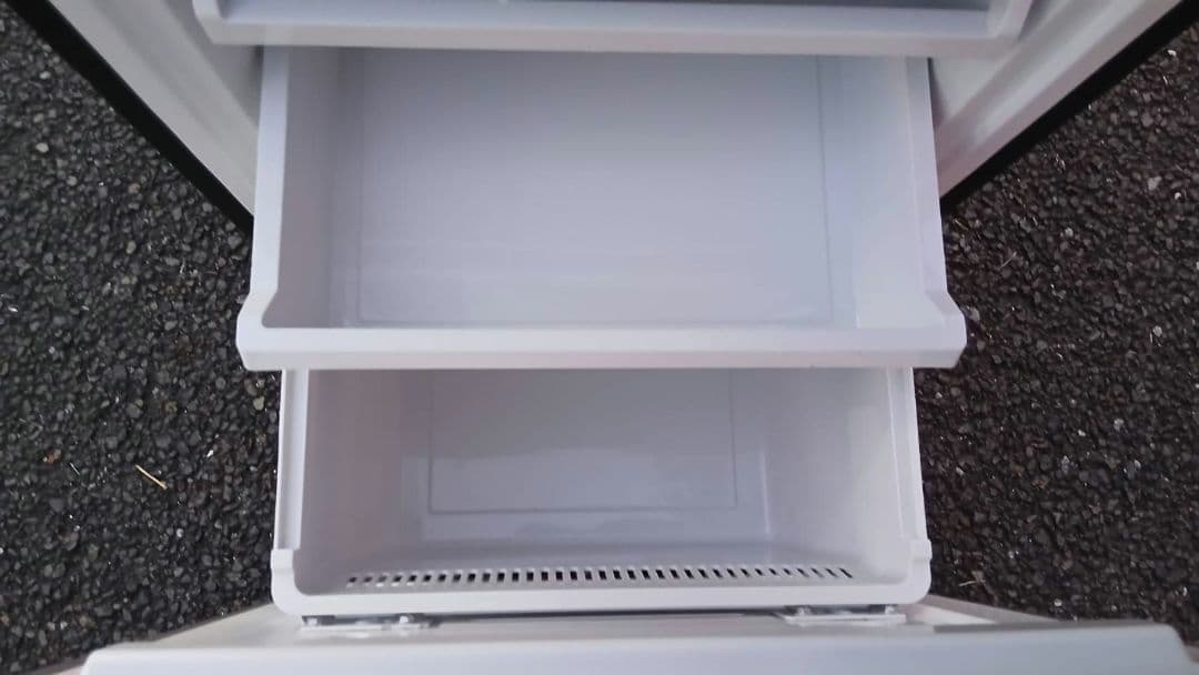 2025年　未使用に近い美品　アクア　201L ノンフロン冷凍冷蔵庫