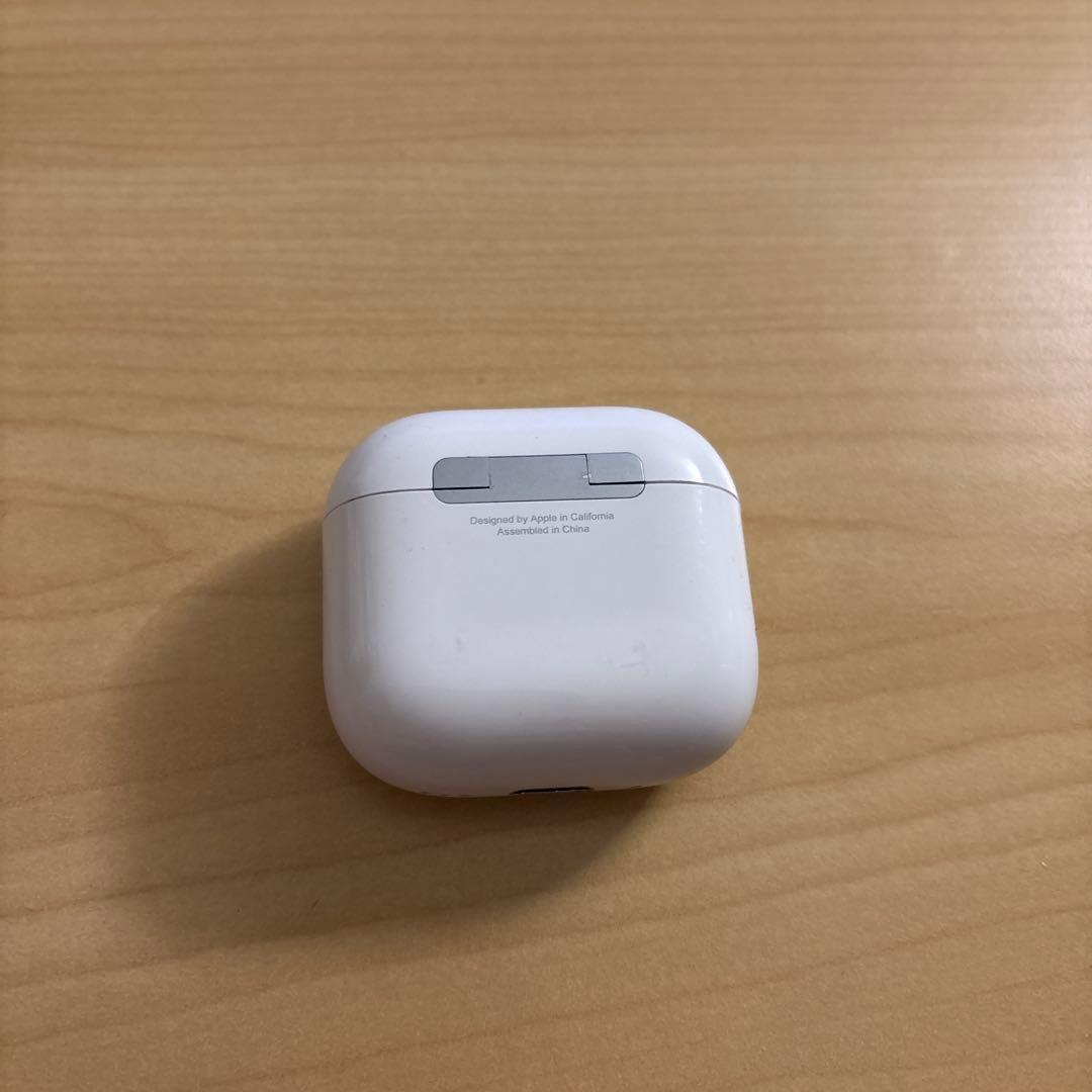 Apple AirPods 4 本体 右耳