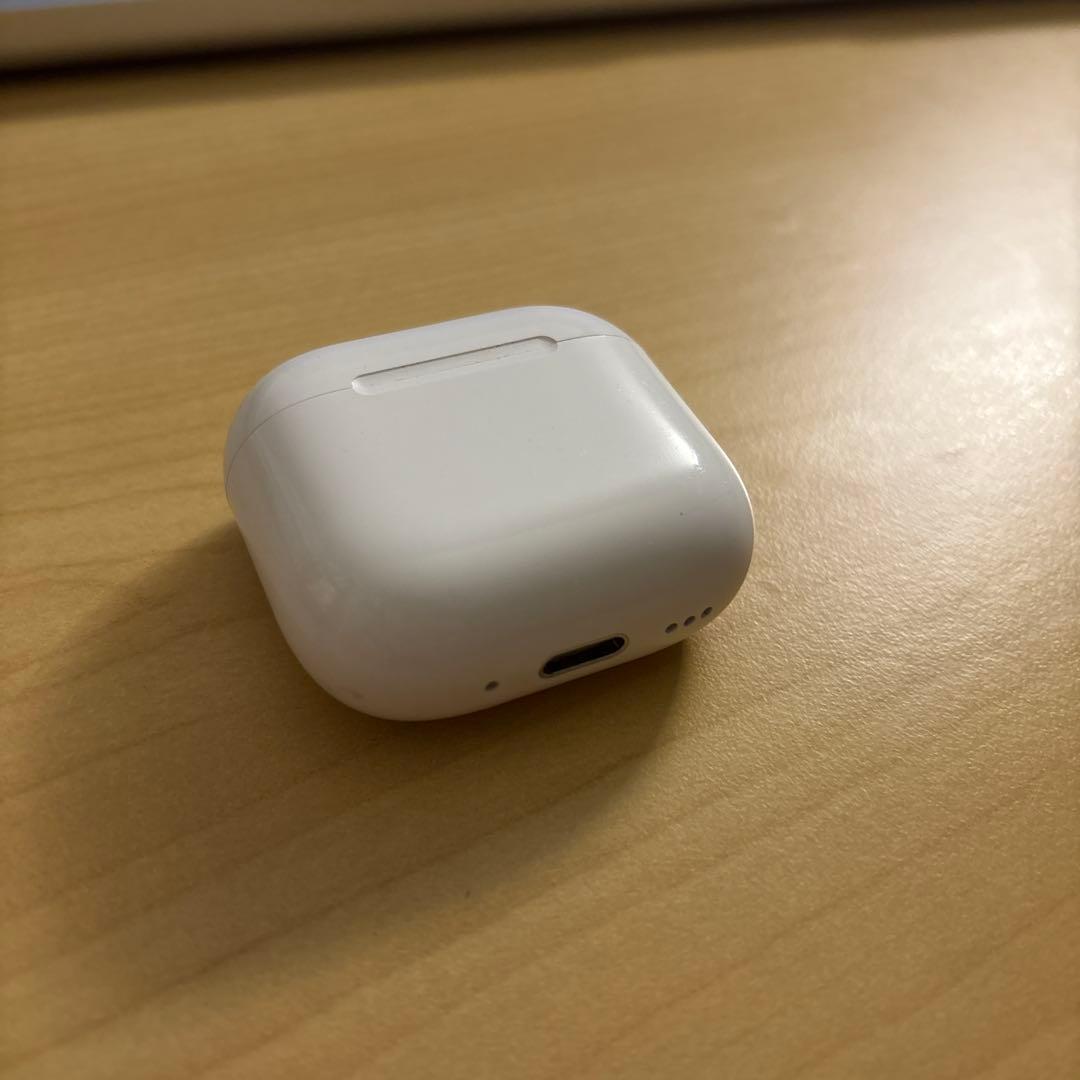 Apple AirPods 4 本体 右耳