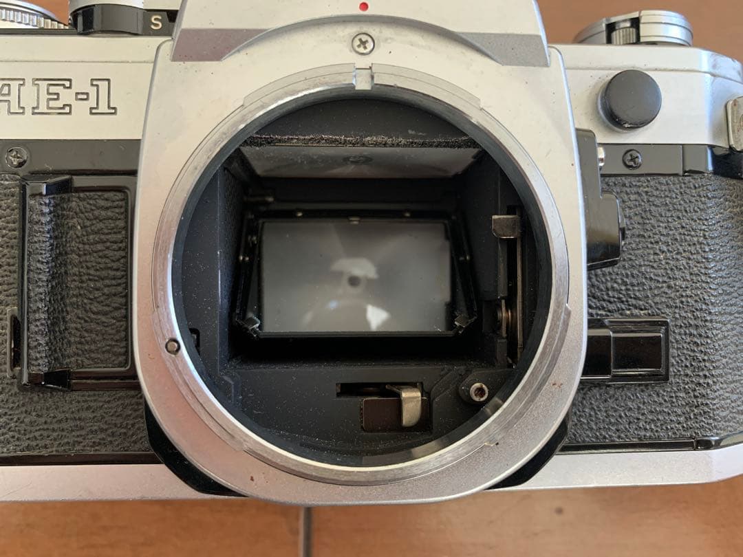 Canon AE-1 、A1一眼レフカメラ2台とレンズ、付属品多数セット