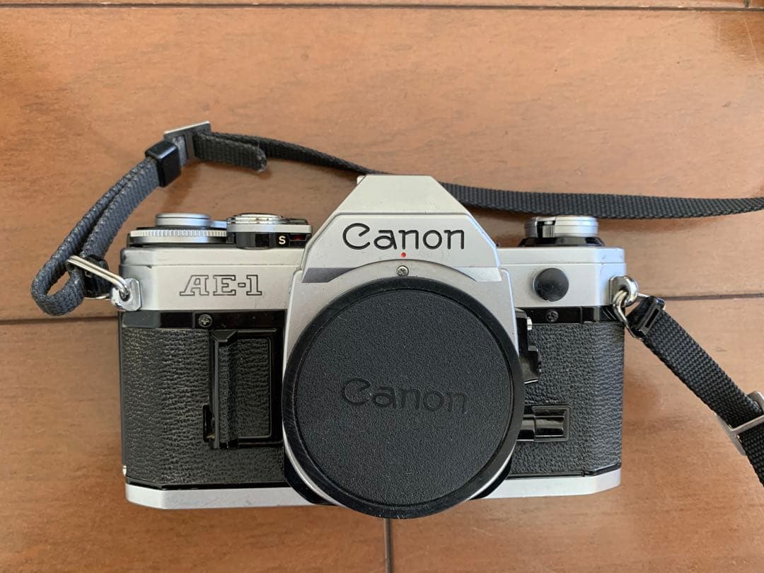 Canon AE-1 、A1一眼レフカメラ2台とレンズ、付属品多数セット