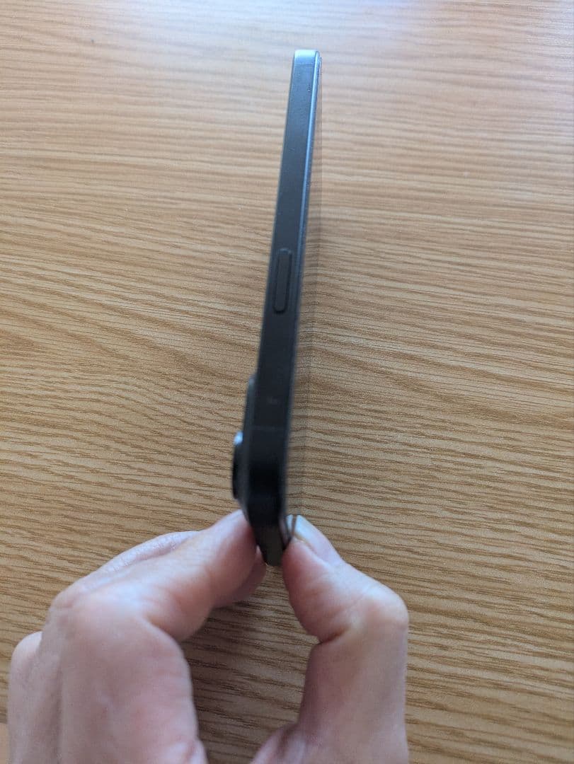 愛*様 iPhone 15 ブラック 本体 + NIMASOケース+TORRAS