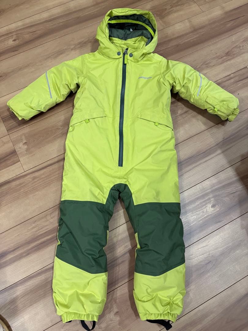 パタゴニア 子ども用スキーウェア 黄緑/緑　4T