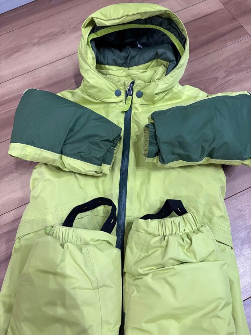 パタゴニア 子ども用スキーウェア 黄緑/緑　4T