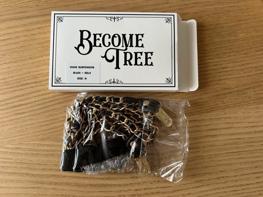 BECOME TREE ブラックxゴールドチェーンサスペンダーTAKUYA∞着用