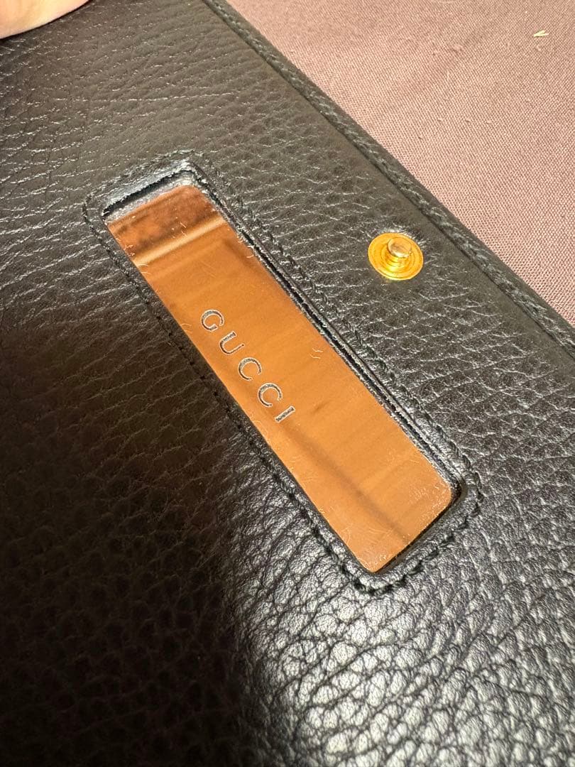 グッチ　チェーンウォレット 長財布 ショルダーバッグ　GUCCI 斜め掛け GG